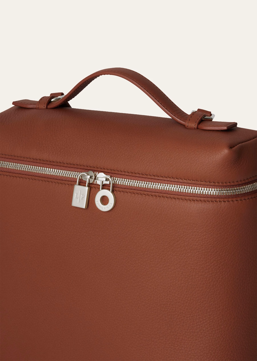 Backpack with extra pocket L23.5 in grained calfskin Kummel/antique silver