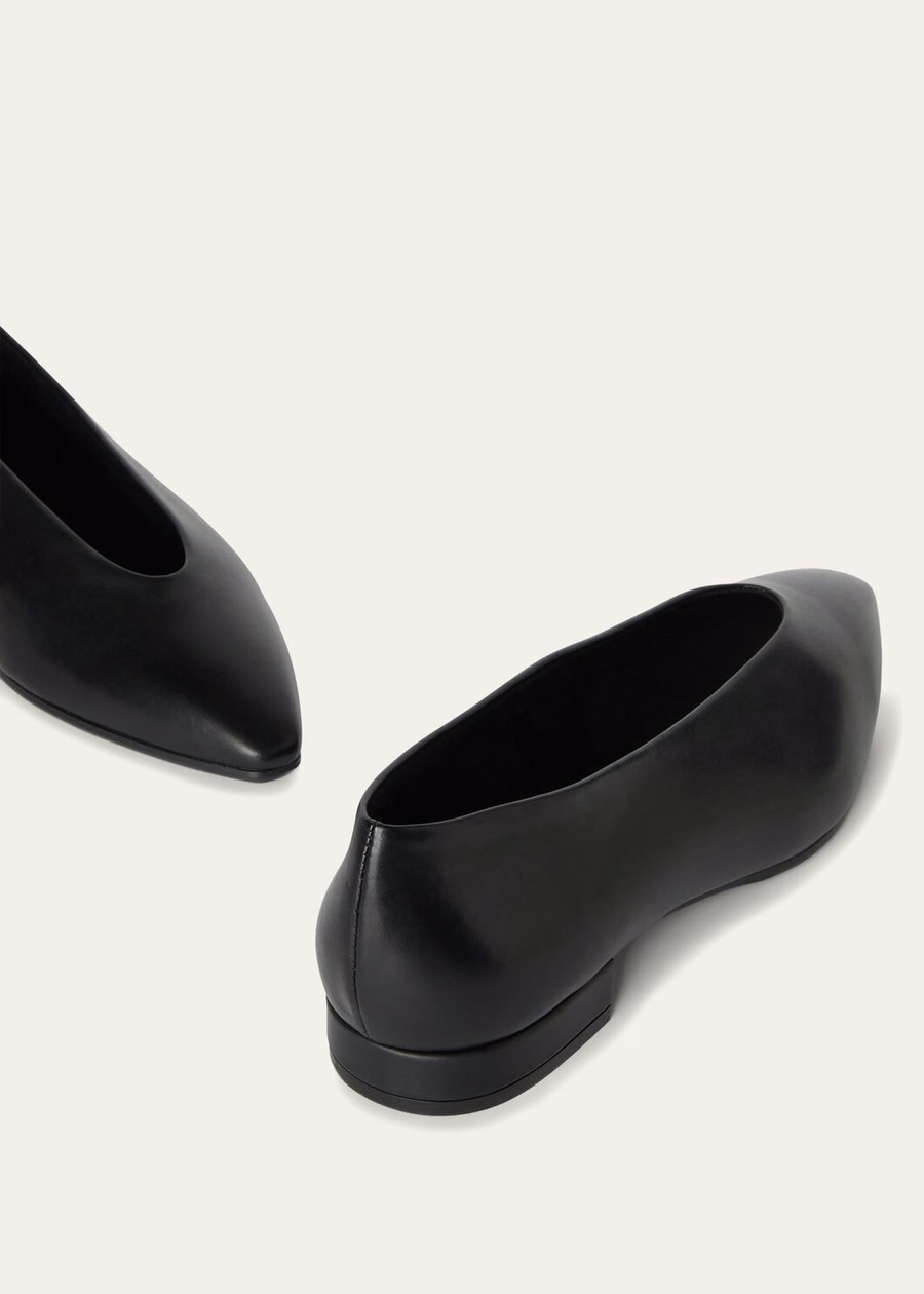 Rebecca Ballet Flat in black calfskin