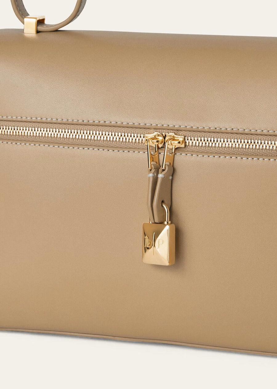 L27 extra bag in smooth calfskin, light bamboo