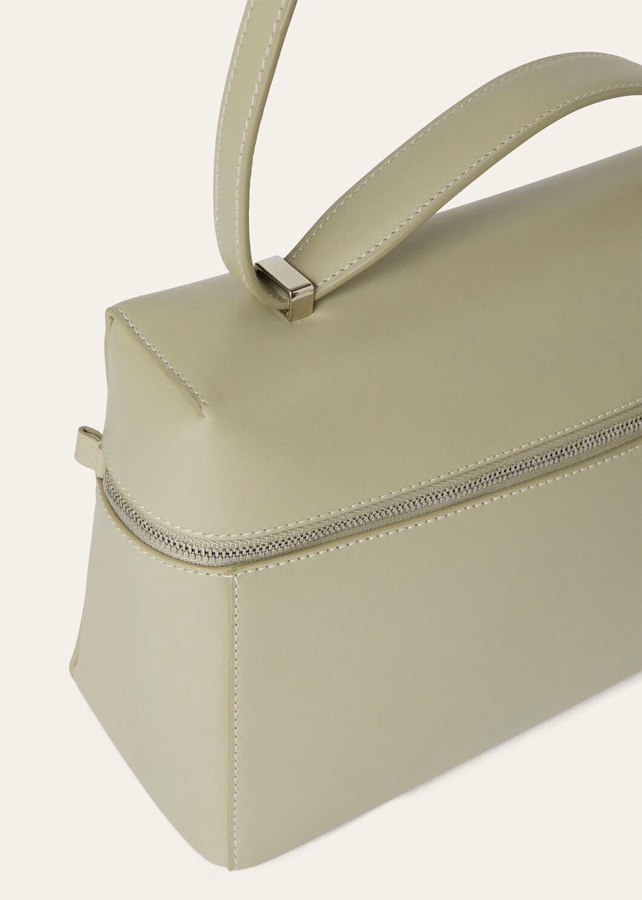 Extra bag L27 light smooth calfskin Wasabi