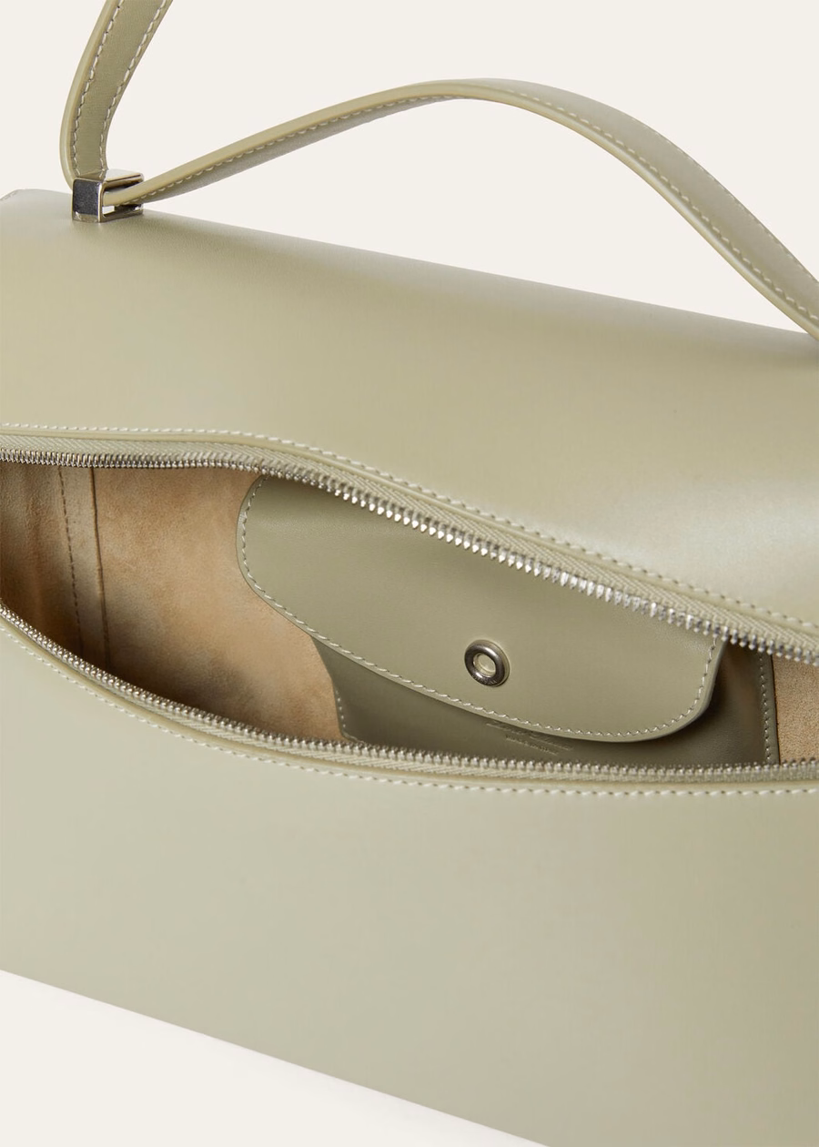 Extra bag L27 light smooth calfskin Wasabi