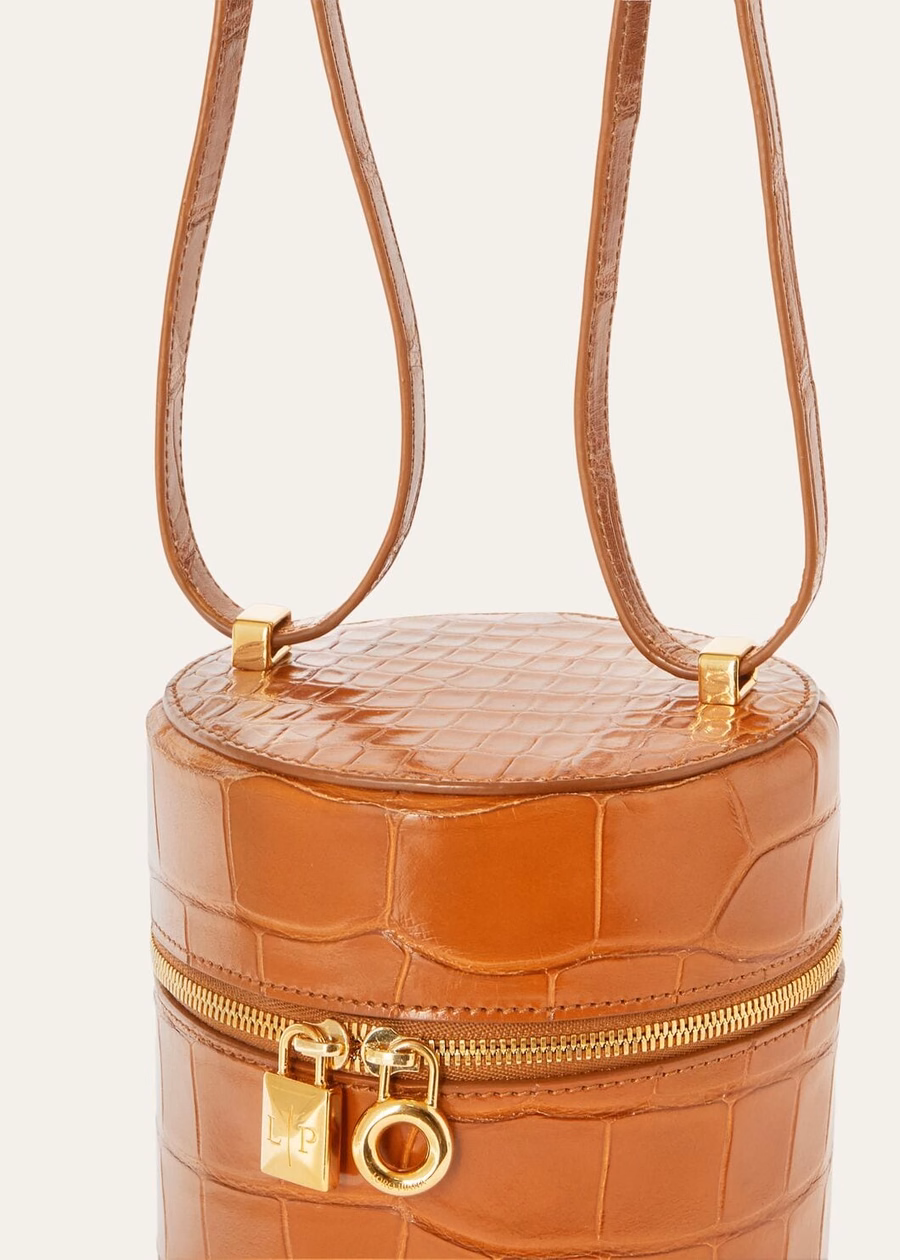 Additional case in medium tobacco-crushed alligator leather