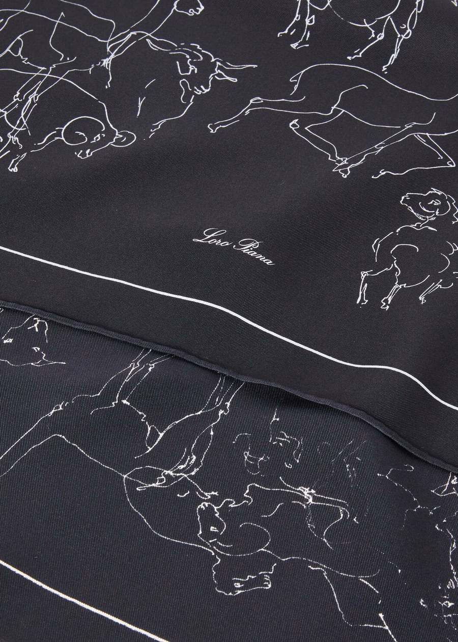 The art of the finest fibers Foulard Silk Black/White