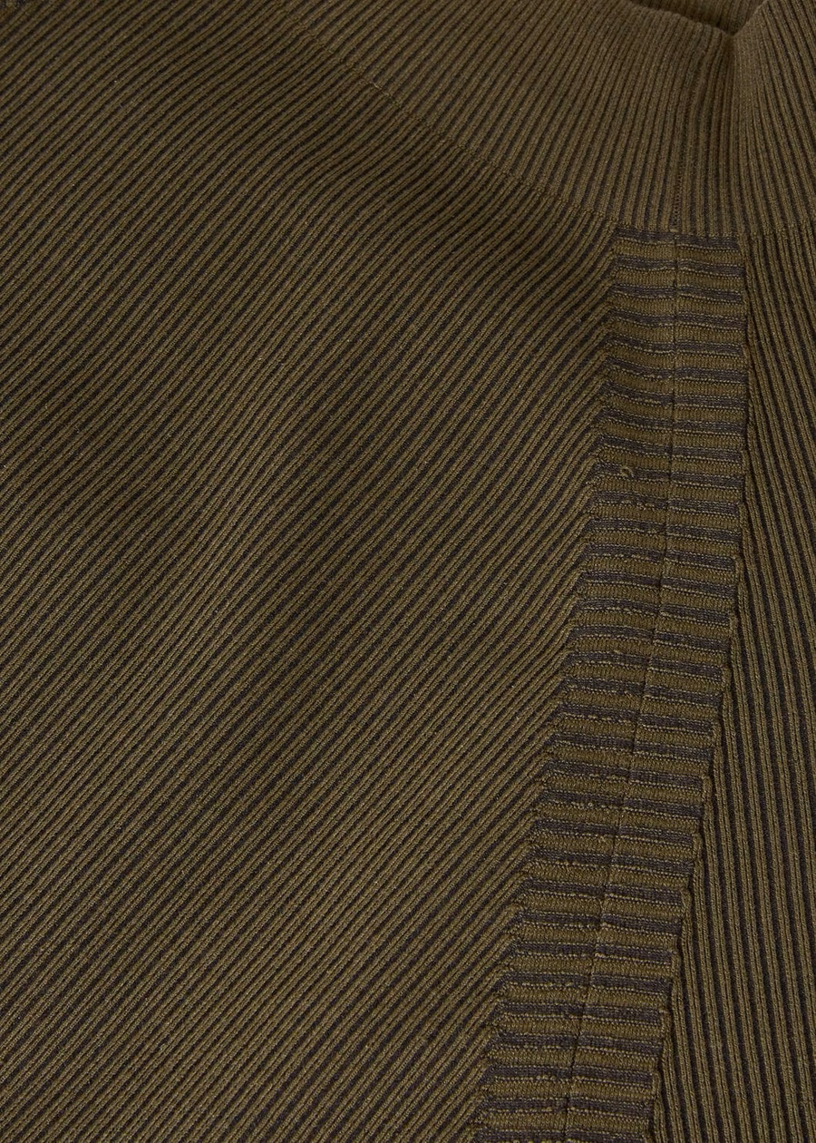 Silk Cabbage Lagorai Turtleneck