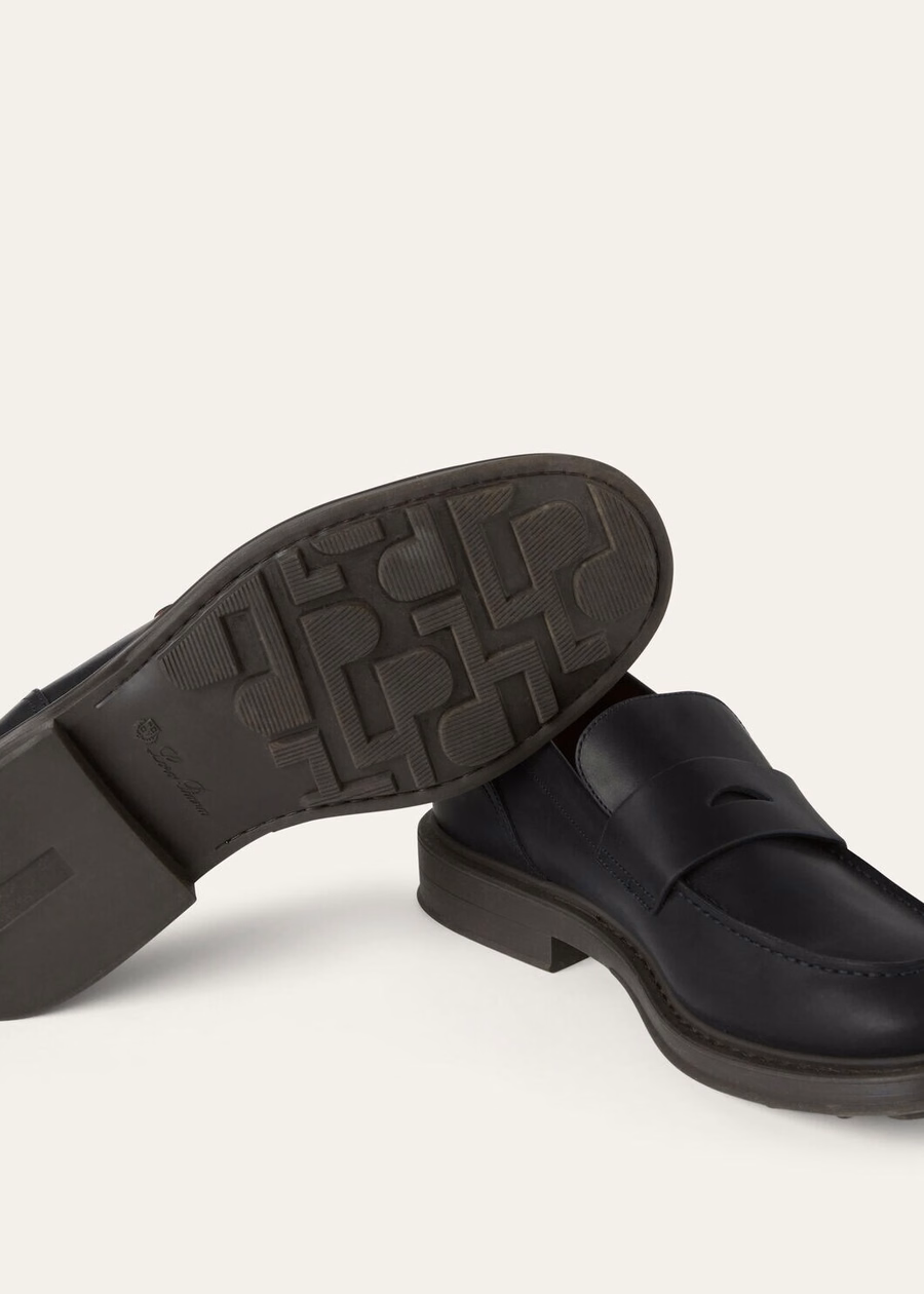 Travis loafer in black calfskin