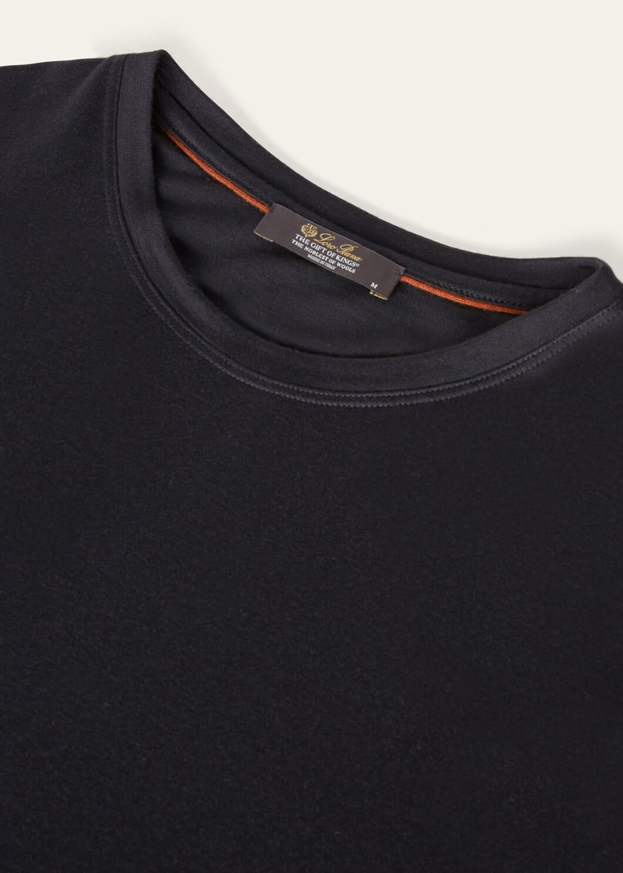 The Gift of Kings® Kim black t-shirt