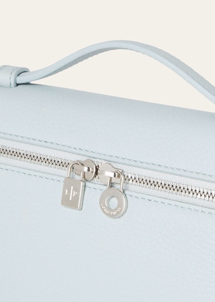 Extra pocket L19 in Minty Breeze grained calfskin/antique silver