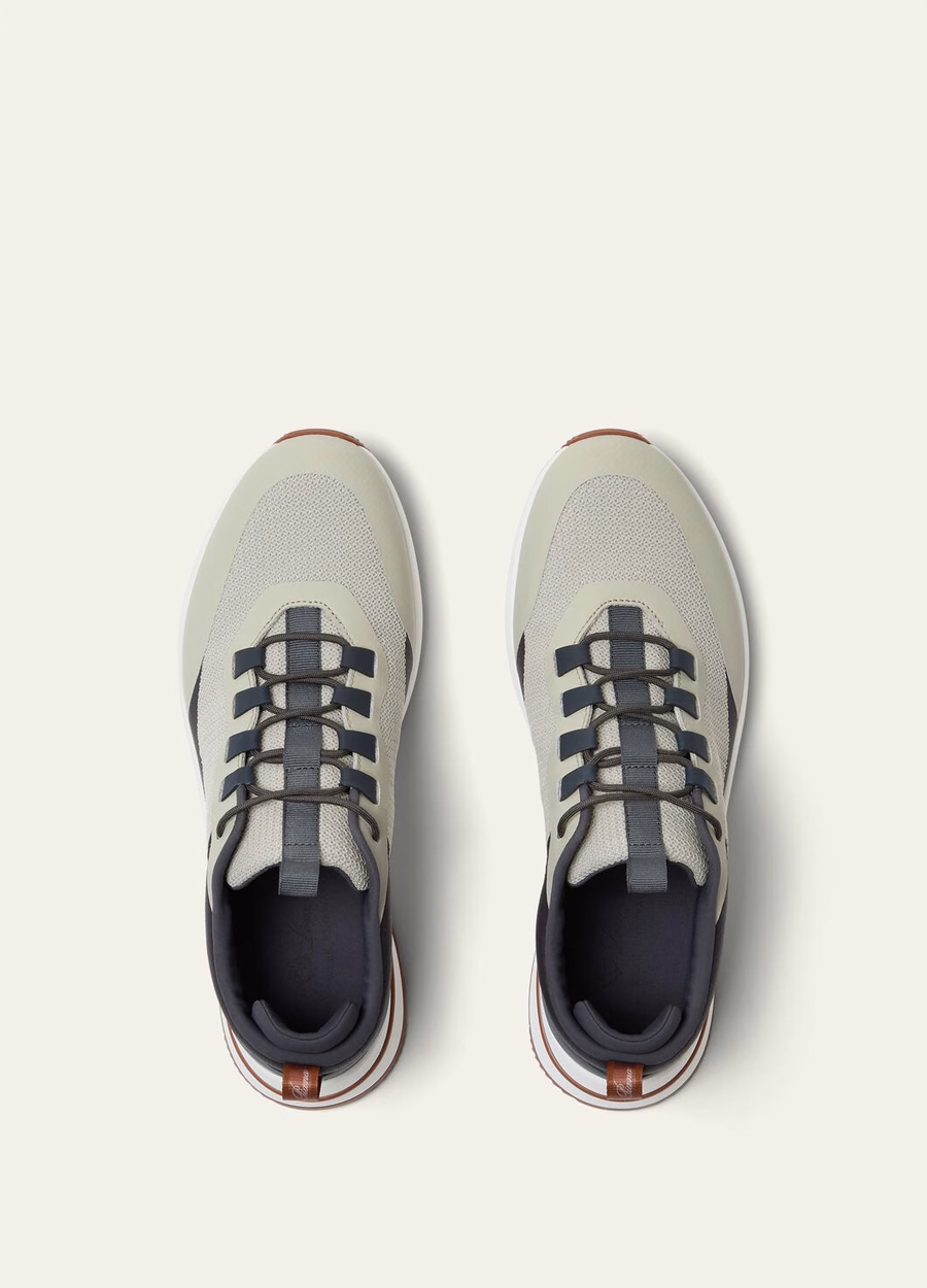 Weekend walking shoes in microfiber