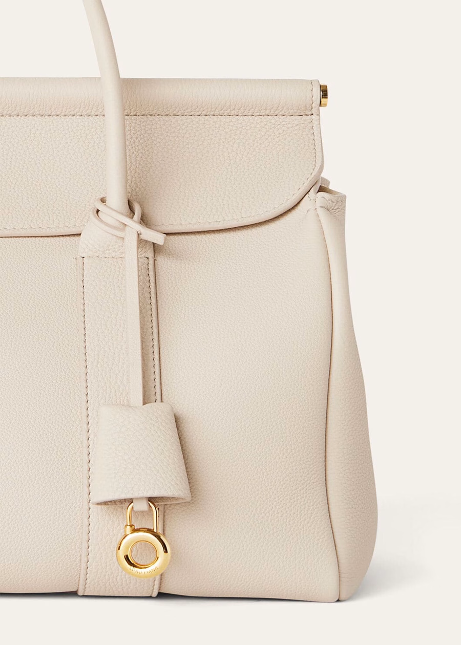 Loom Bag L32 Light Travertine/Sun Gold Grained Calfskin