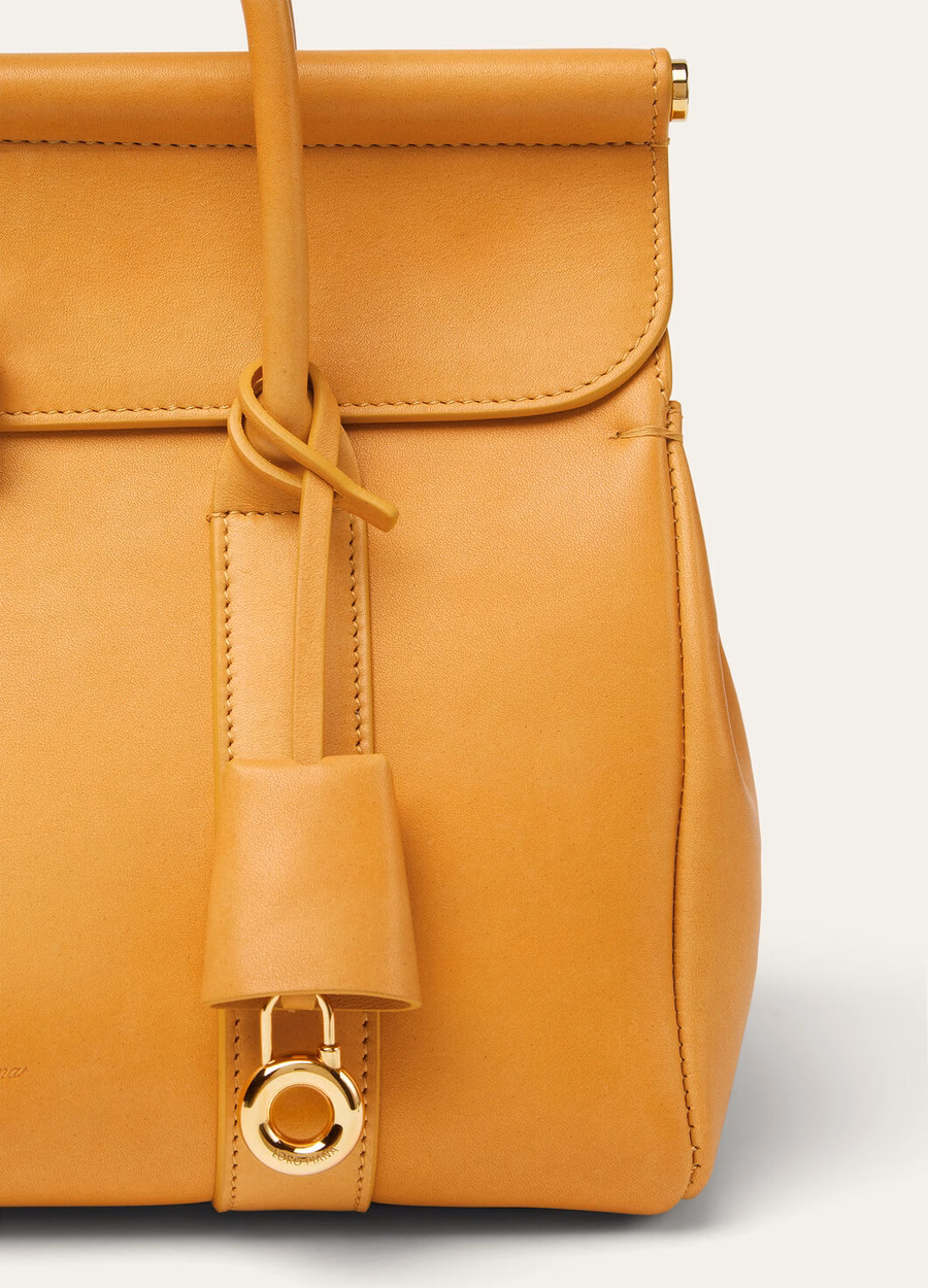Loom Bag L25 Calfskin Wheat Yellow/Sun Gold